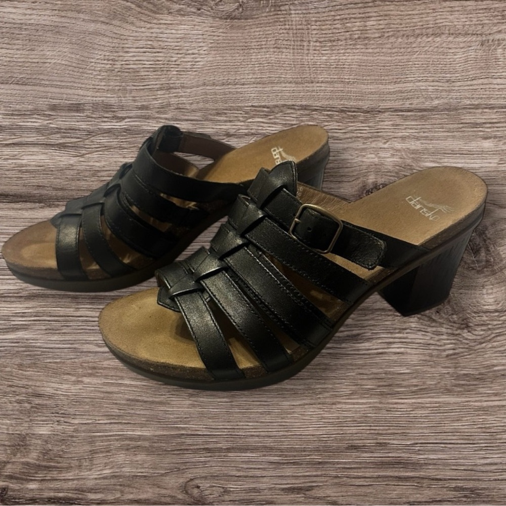 WOMENS DANSKO SANDAL SIZE 39 - Picture 2 of 5